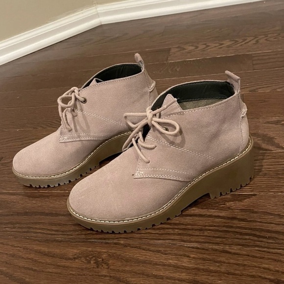 WHITE MOUNTAIN Shoes Women's Danny Boot/Bootie - Lace Up- Leather Upper-Size 7.5 - Picture 1 of 6